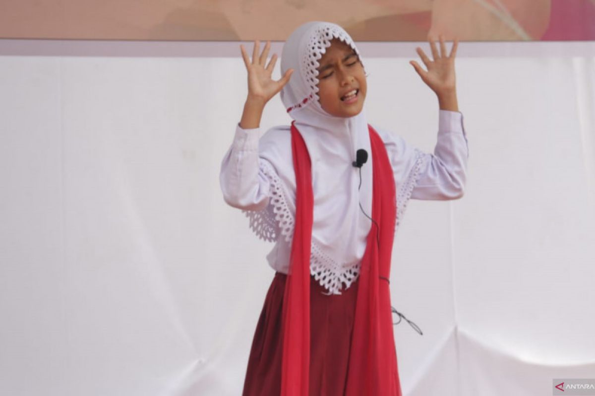 Siswa SD lomba bercerita dan mendongeng