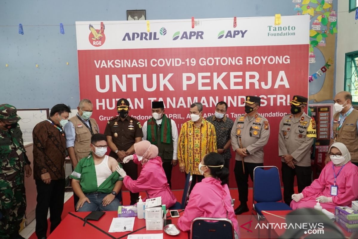 Ini perusahaan pertama laksanakan vaksinasi gotong royong di Riau