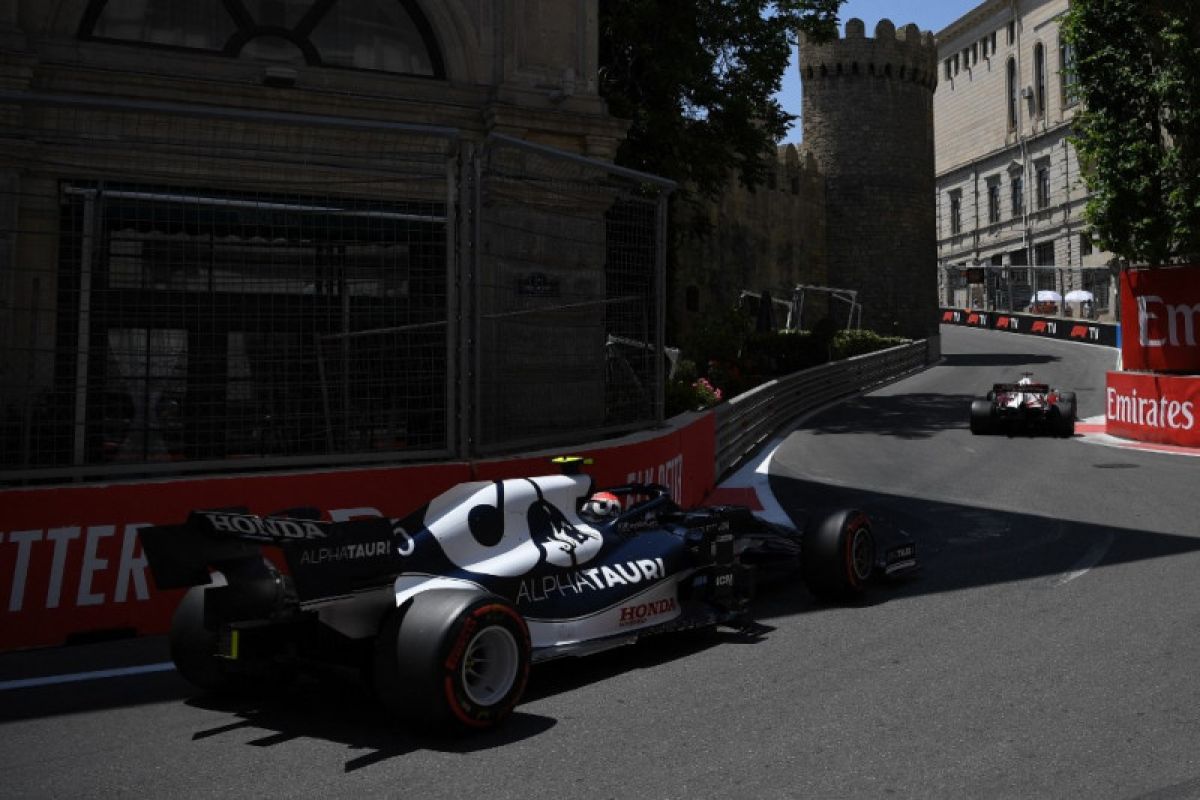 Gasly tercepat di FP3 GP Azerbaijan, Verstappen kecelakaan
