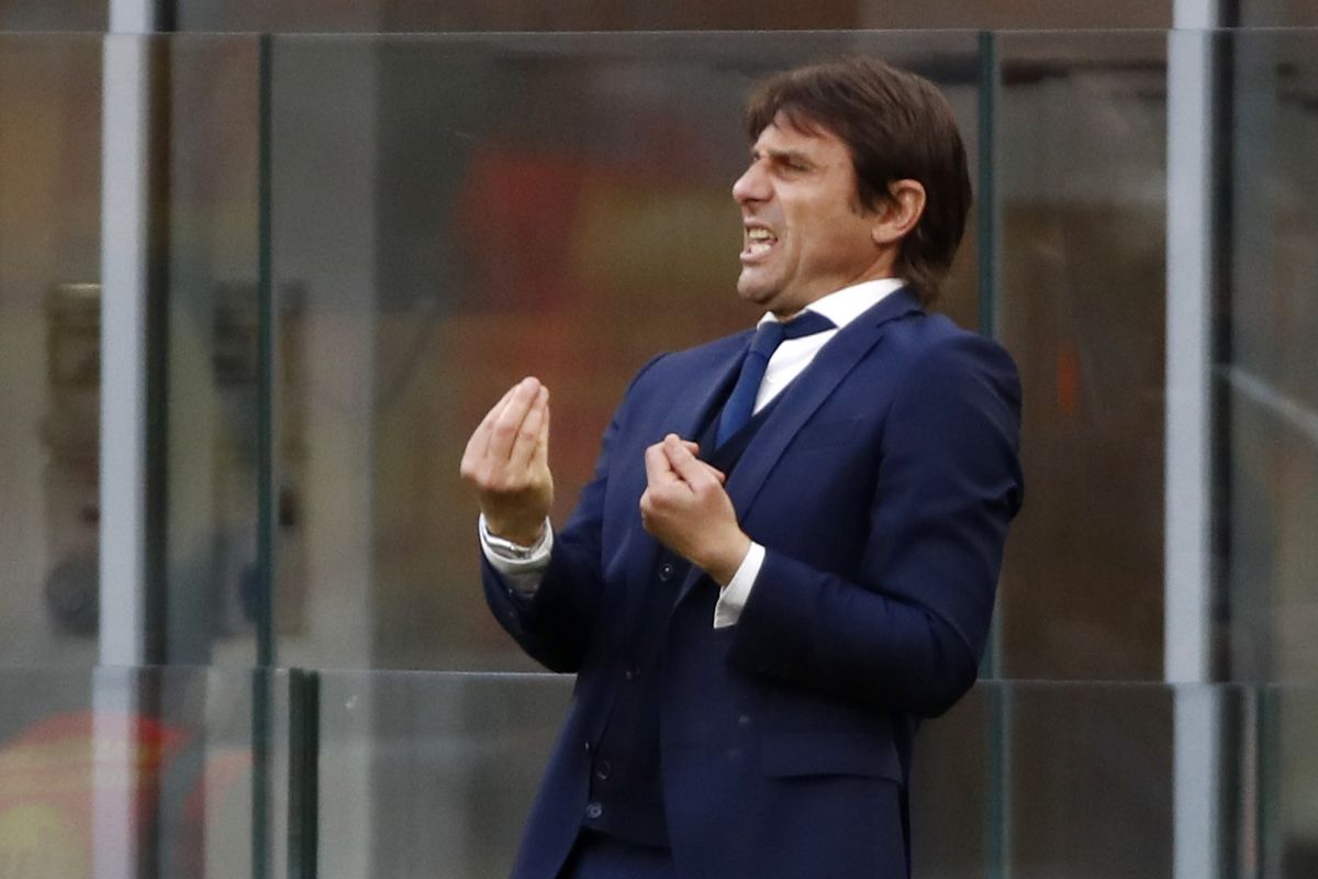 Tidak sepakat soal anggaran transfer, Spurs  berhenti kejar Conte