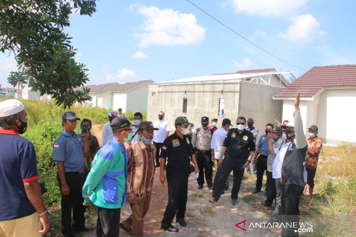 Komisi III DPRD tinjau lapangan terkait dugaan penutupan jalan menuju alkah