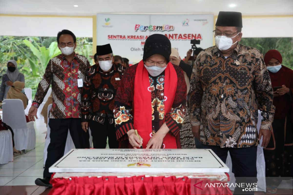 Mensos-komunitas  teken MoU  percepatan bantuan di NTT