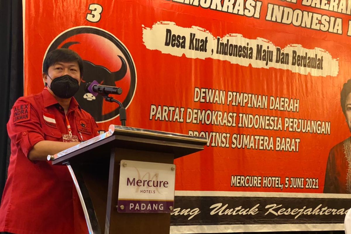 PDIP Sumbar gelar rakerda hasilkan program  menyentuh rakyat