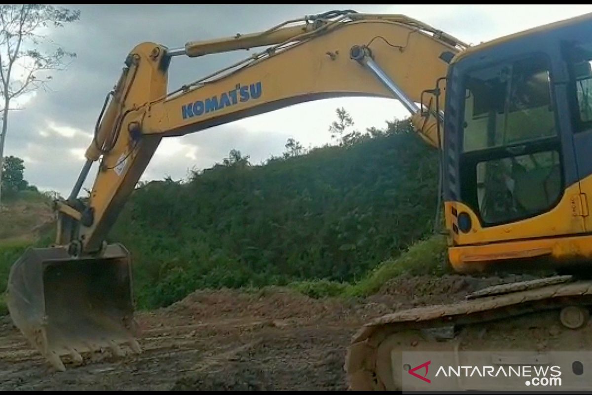 Polda Kalsel temukan excavator diduga milik penambang ilegal di wilayah PT SKB