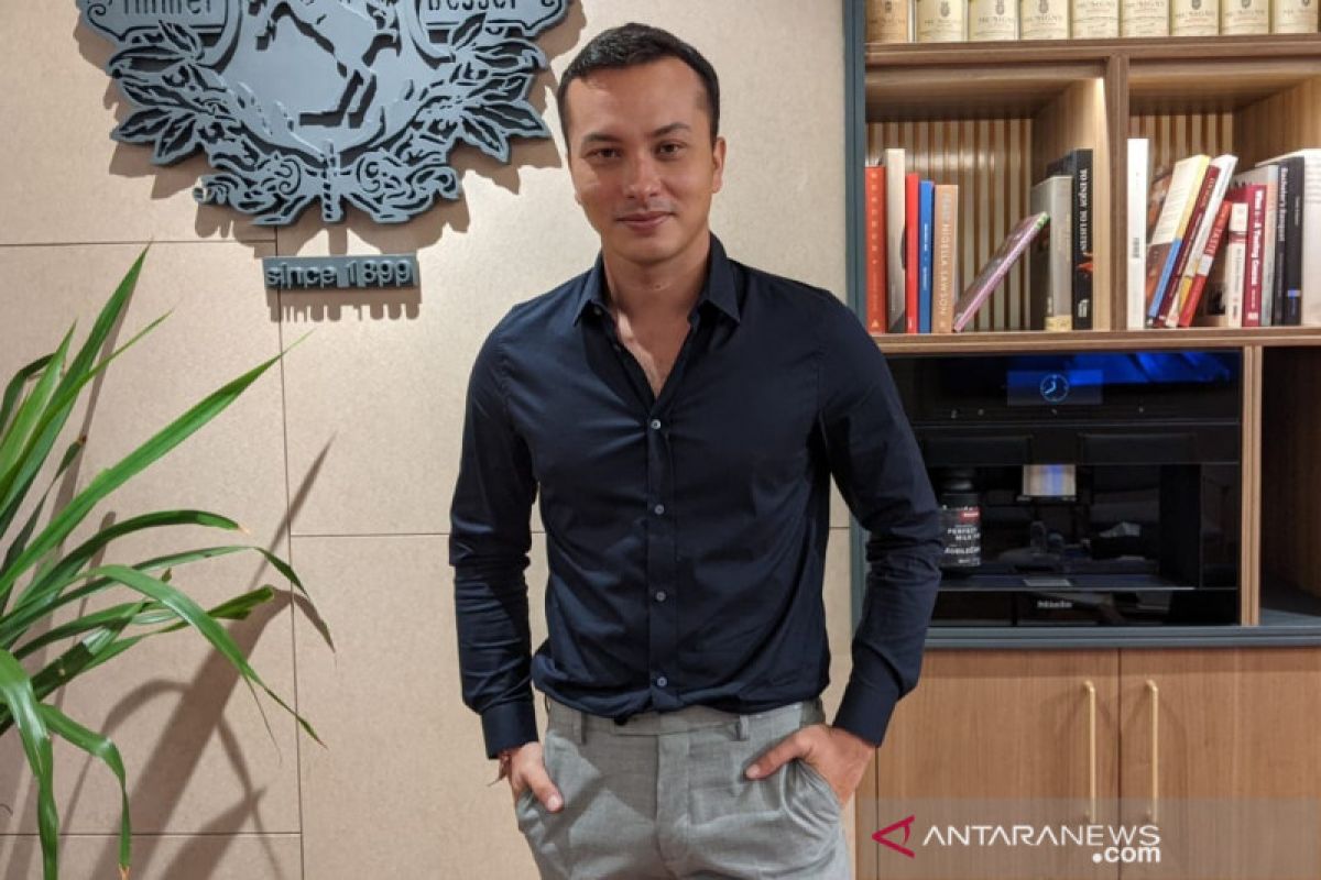 Nicholas Saputra bicara soal masak hingga dapur impian