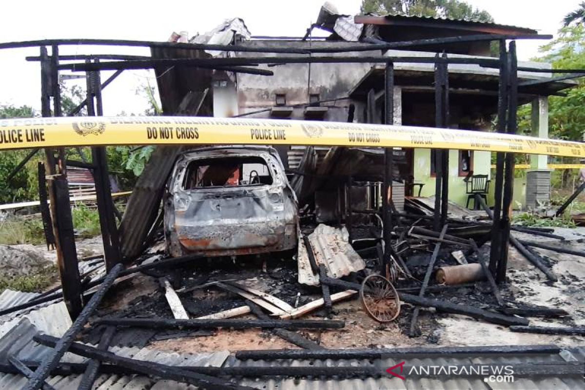 Mobil tinggal kerangka jadi barang bukti kasus pembakaran rumah di Aceh