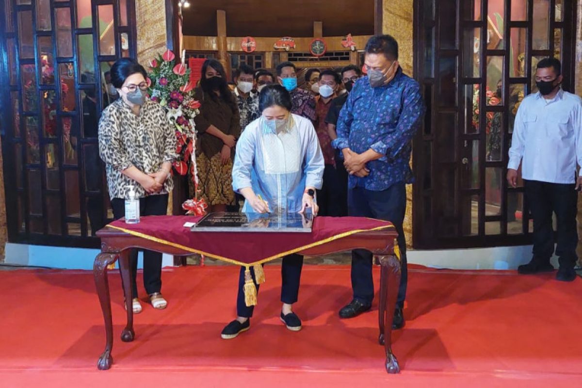 Puan Maharani resmikan 'Kolongan Village Culture Resto'