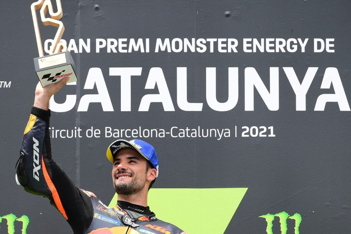 Kemenangan brilian Oliveira di Catalunya beri KTM optimistis