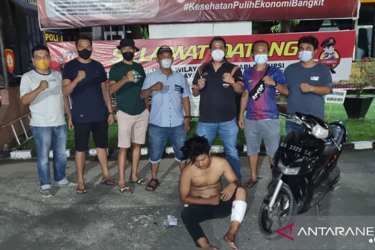 Polisi sita celurit sepanjang 30 centimeter dari tangan pelaku begal sepeda motor