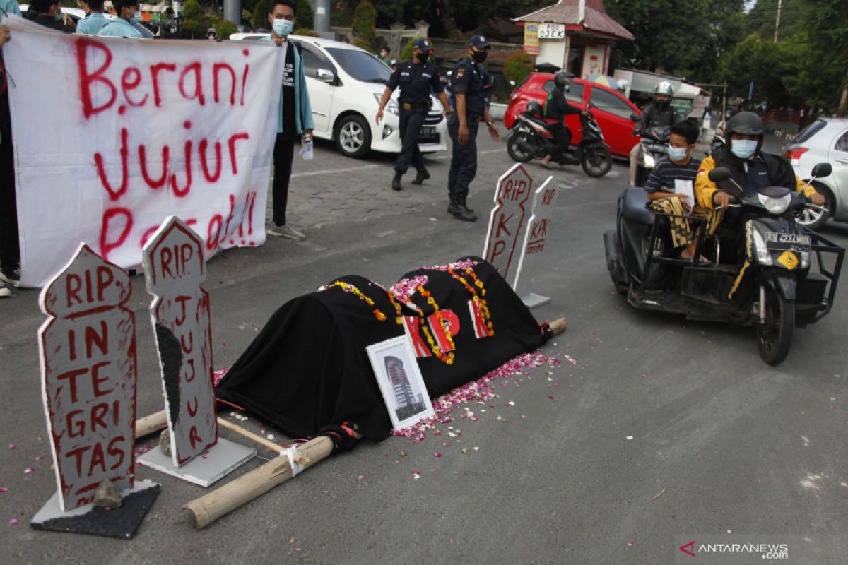 Pakar nilai tidak masuk akal TWK KPK untuk selamatkan Harun Masiku