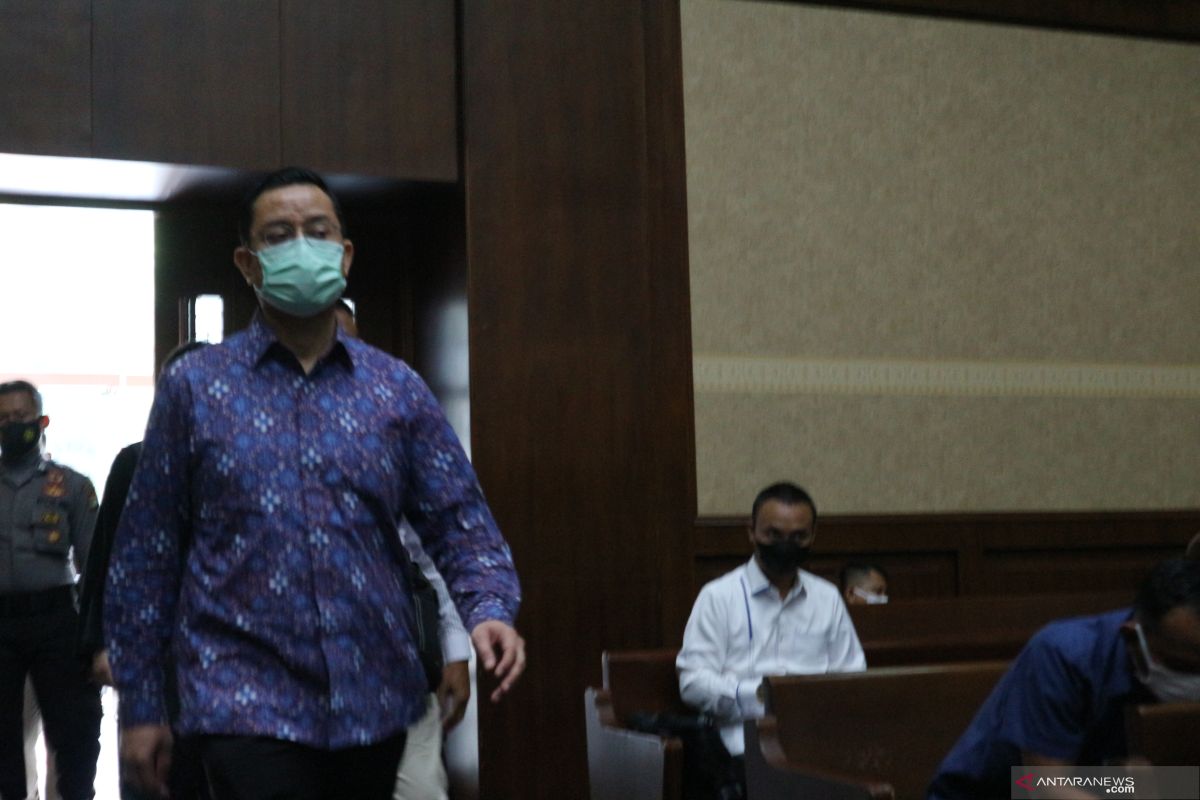 Juliari Batubara disebut ubah pola kuota bansos karena "fee" tidak capai target