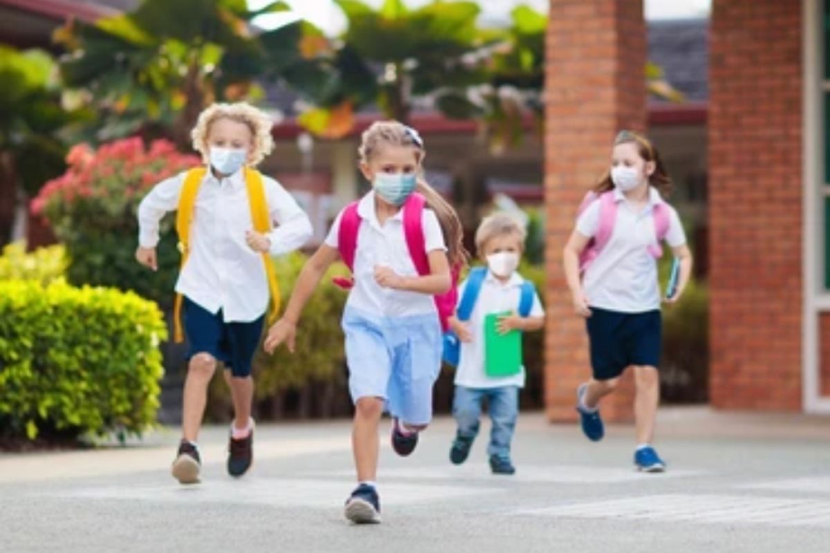 Tips aman saat anak kembali belajar tatap muka di sekolah saat pandemi Corona