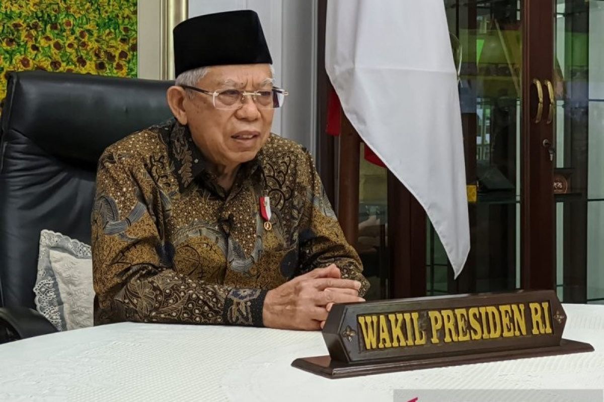 Vice President Amin visits Banten to observe COVID-19 vaccination