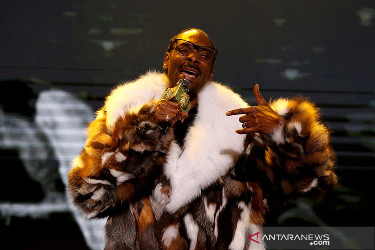 Snoop Dogg ambil posisi eksekutif di Def Jam