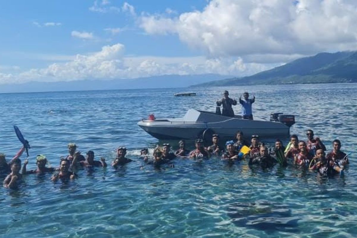 Lanal Ternate gelar latihan dasar selam di perairan Malut