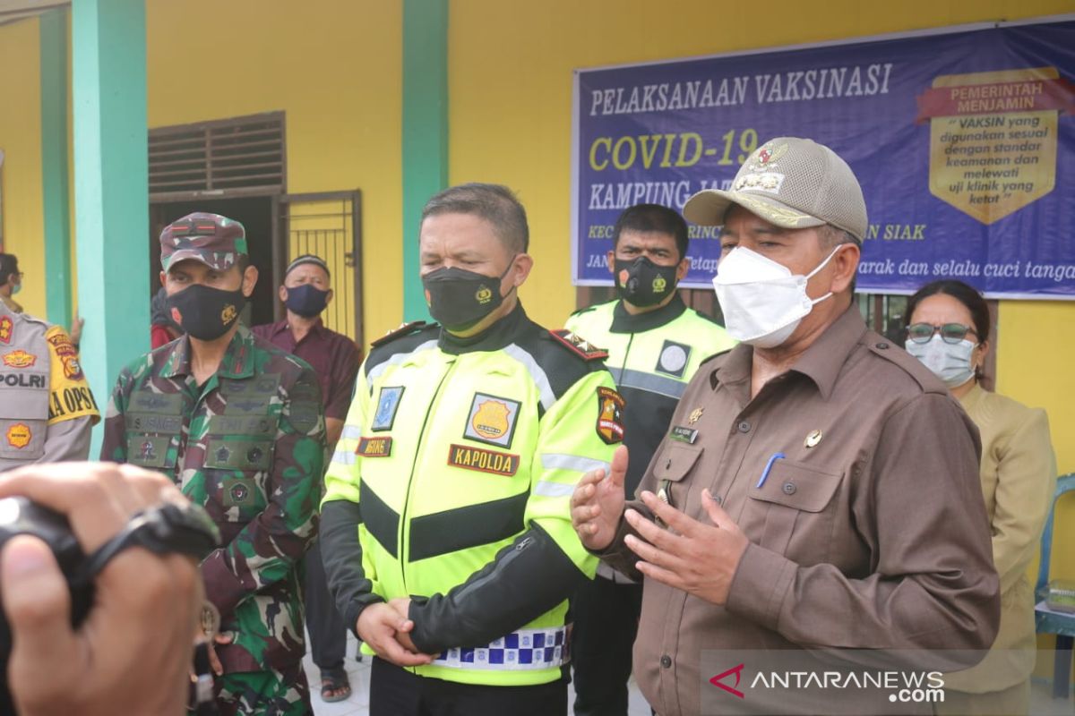 Ditinjau Kapolda Riau dan Danrem, Alfedri: 33 ribu warga Siak sudah divaksin