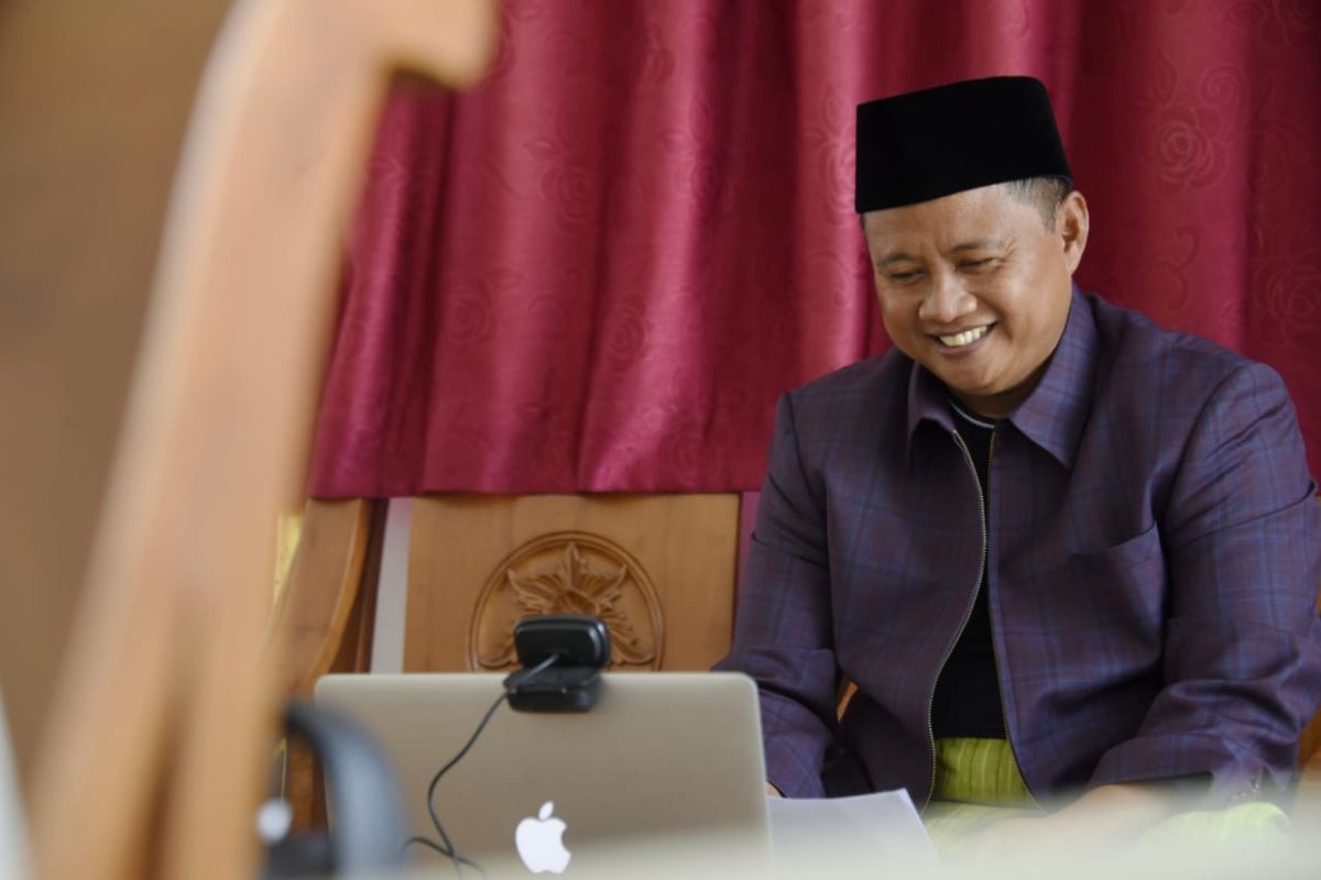 Wagub Jawa Barat Uu Ruzhanul Ulum positif COVID-19