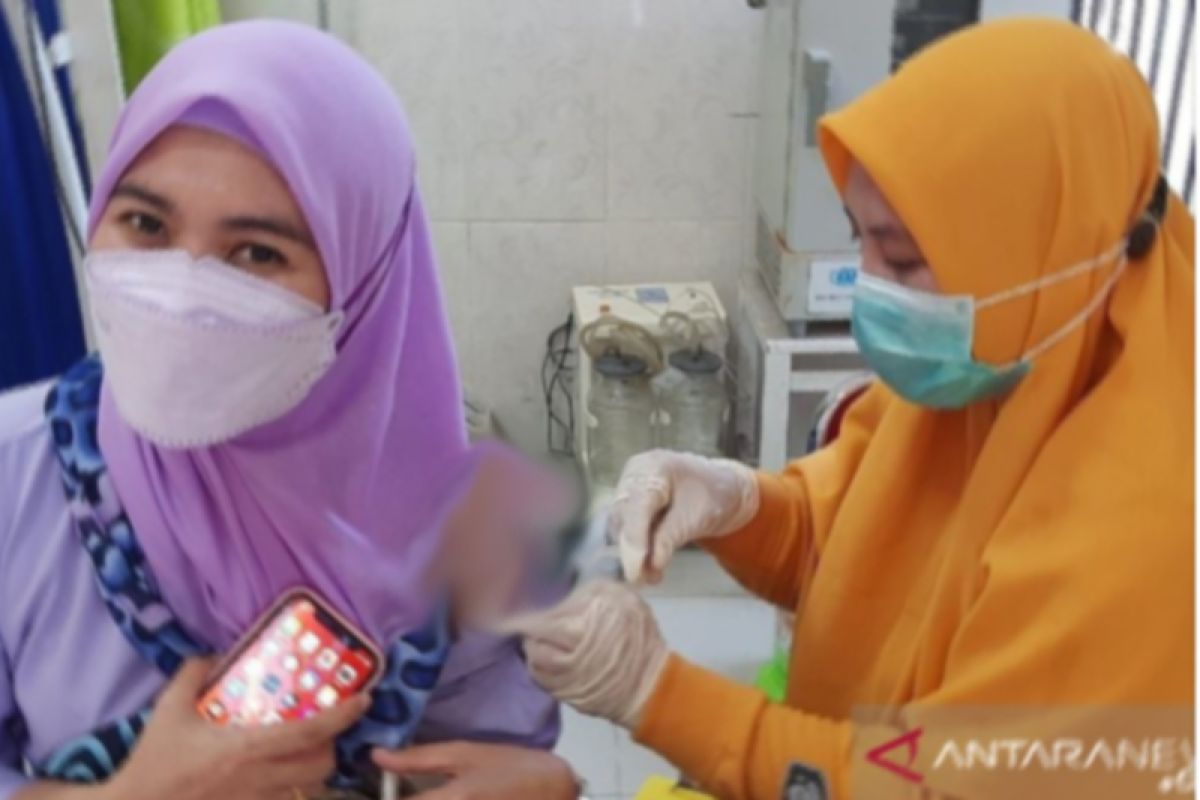 Pemkot Makassar mulai vaksinasi massal kepada ASN