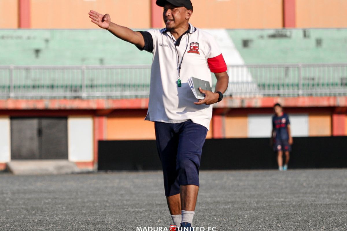 Manajer Madura United  Rahmad Darmawan: Liga 1 dengan penonton perlu dikaji matang