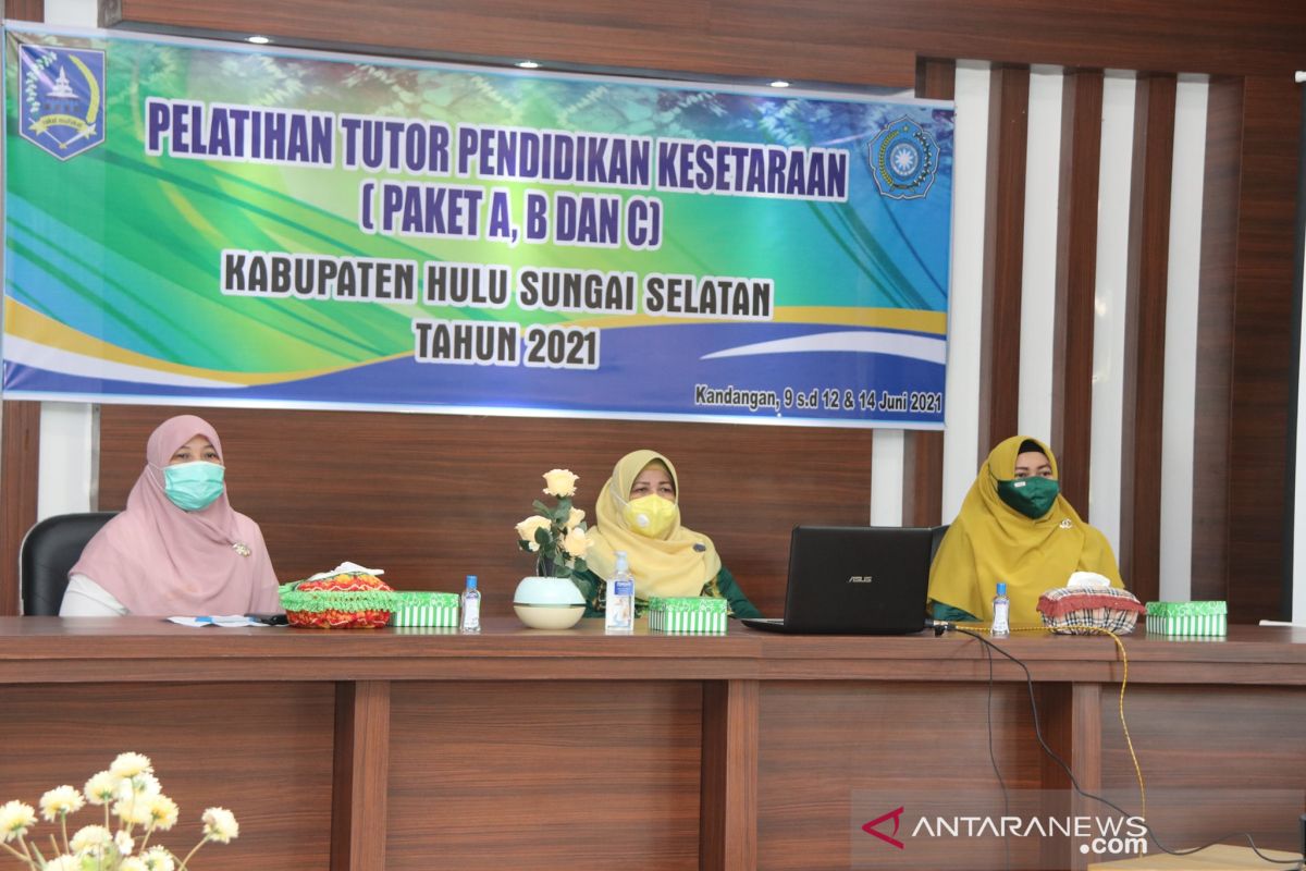 100 orang tutor kesetaraan paket di HSS ikuti pelatihan