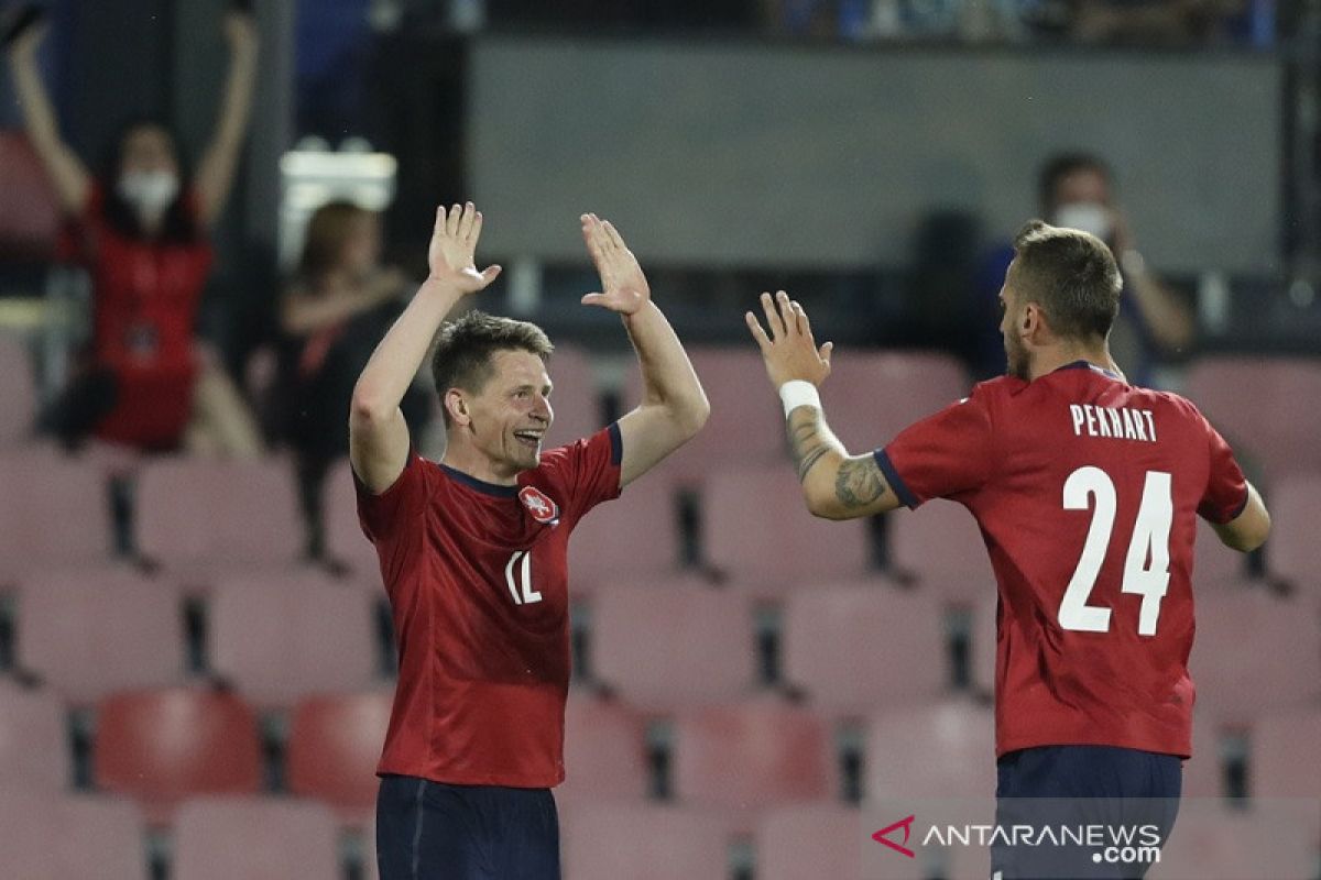 Ceko kantungi kemenangan 3-1 atas Albania