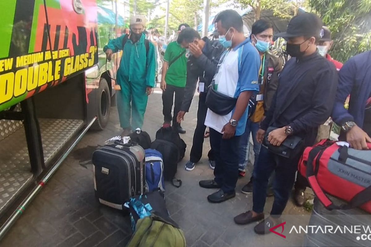 Sebanyak 988 pekerja migran telah tiba di Pamekasan