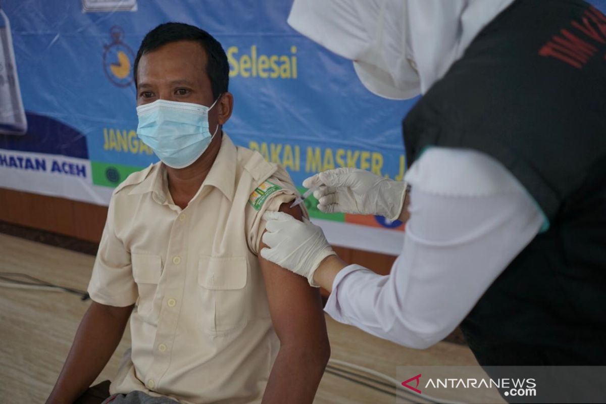 Cakupan vaksinasi COVID-19 di Aceh masih 15 persen