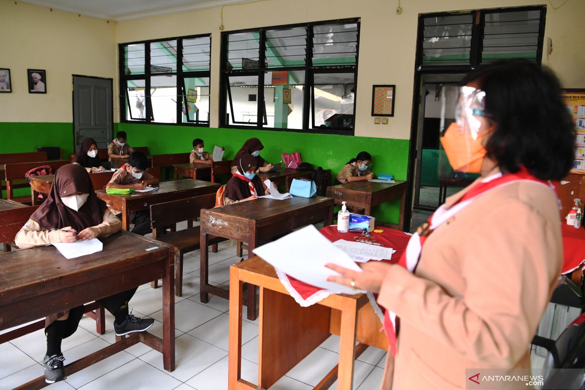 Kepsek dan guru positif COVID-19, PTM di SDN 08 Kenari dihentikan