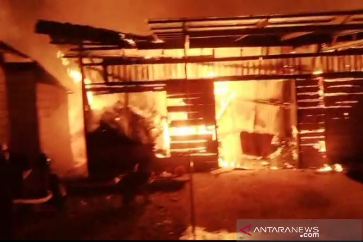 Kebakaran hanguskan gudang padi milik anggota DPRD Kapuas