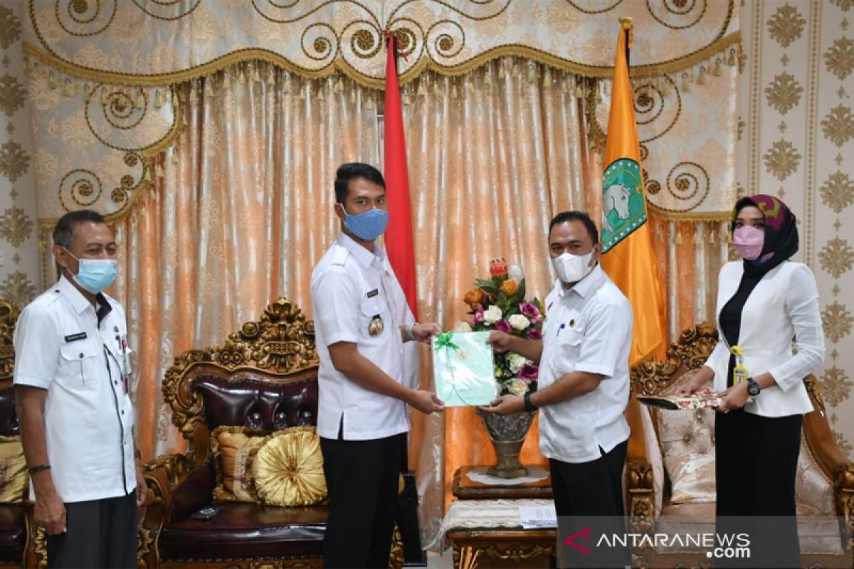 BPN serahkan 17 sertifikat tanah aset Pemkab Sinjai