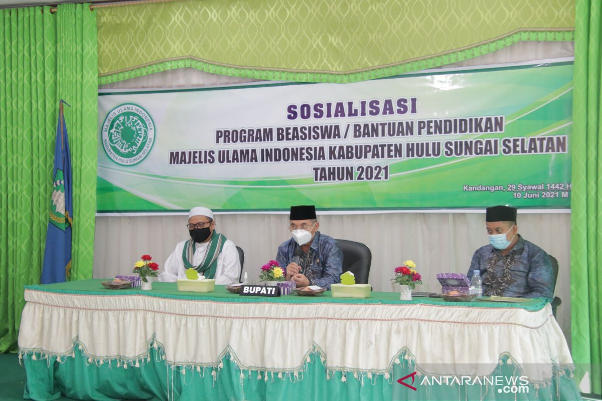 Bupati HSS : Program beasiswa mahasantri untuk wujudkan visi misi kabupaten