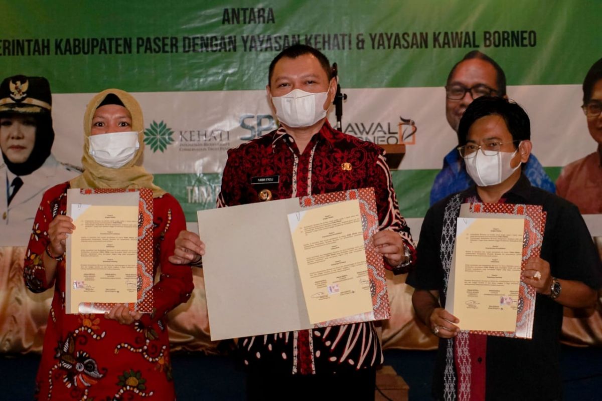 Bupati Paser tandatangani MoU program pembangunan kelapa sawit berkelanjutan