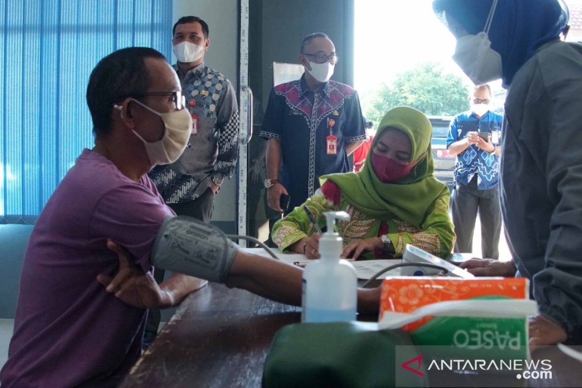 Banjarbaru vaccinates people with disabilities