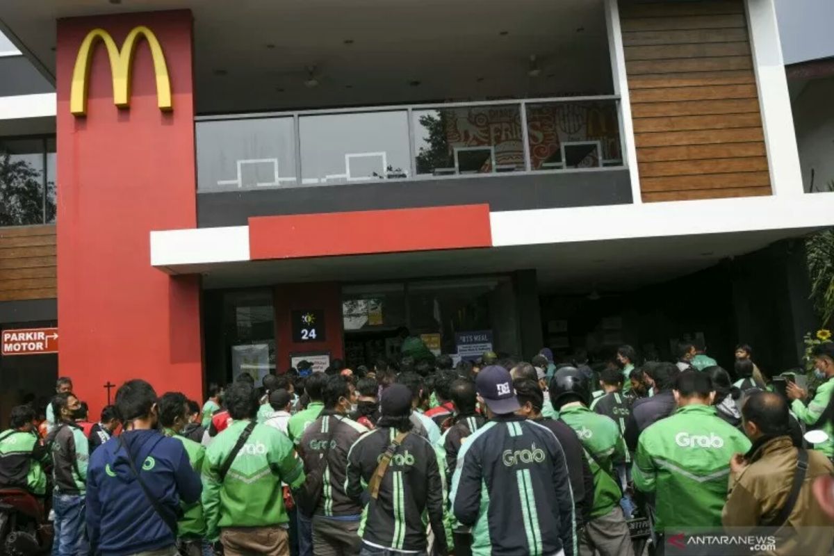 Tim ahli COVID-19 heran McDonald's Palembang tidak diberi sanksi