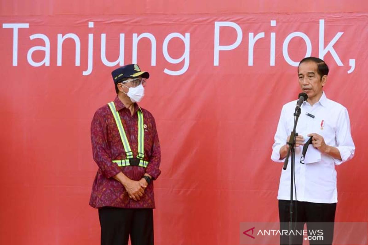 Presiden jurus Jokowi tumpas "raja kecil" Tanjung Priok