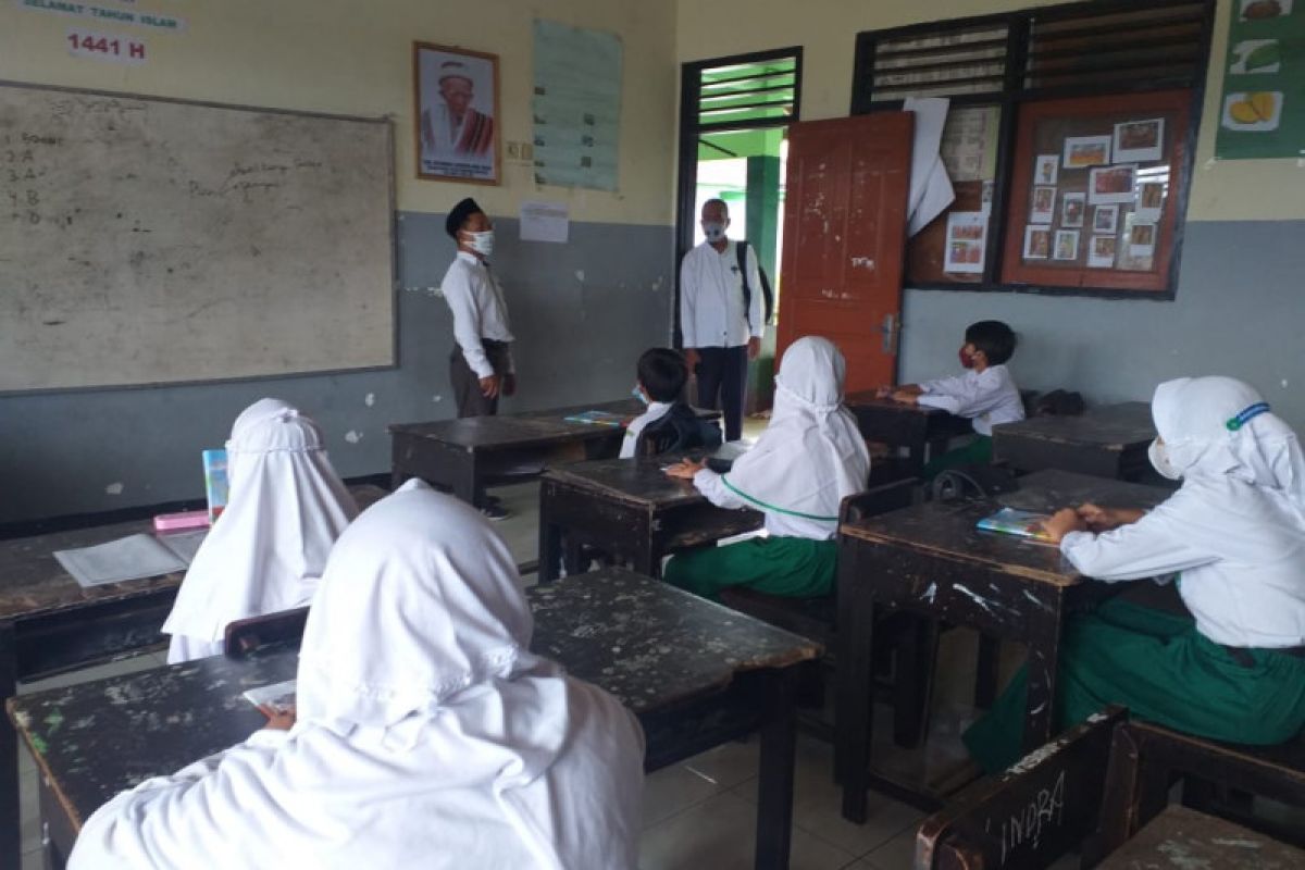 Madrasah di zona merah tak diizinkan gelar pembelajaran tatap muka