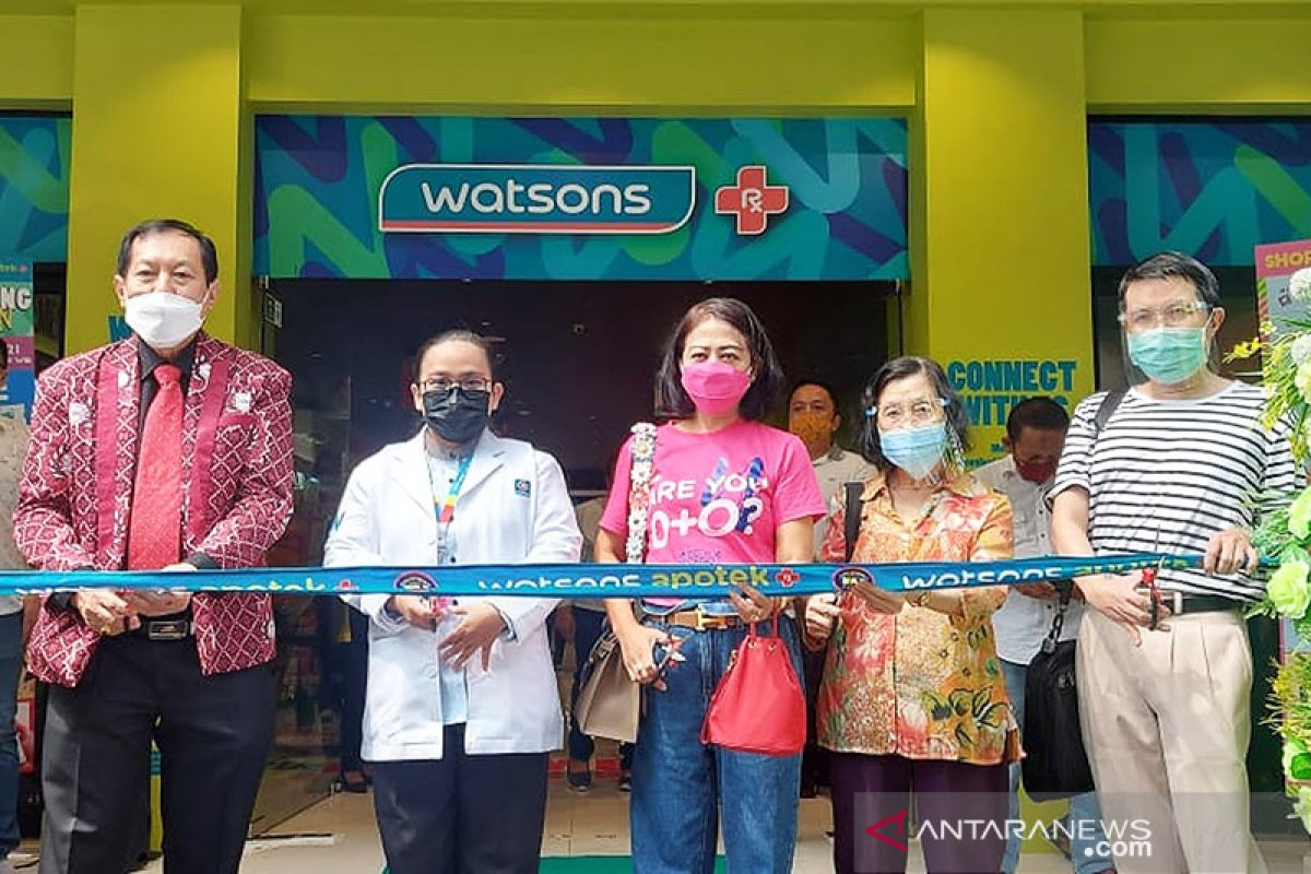 Watsons buka "street store" di Kelapa Gading