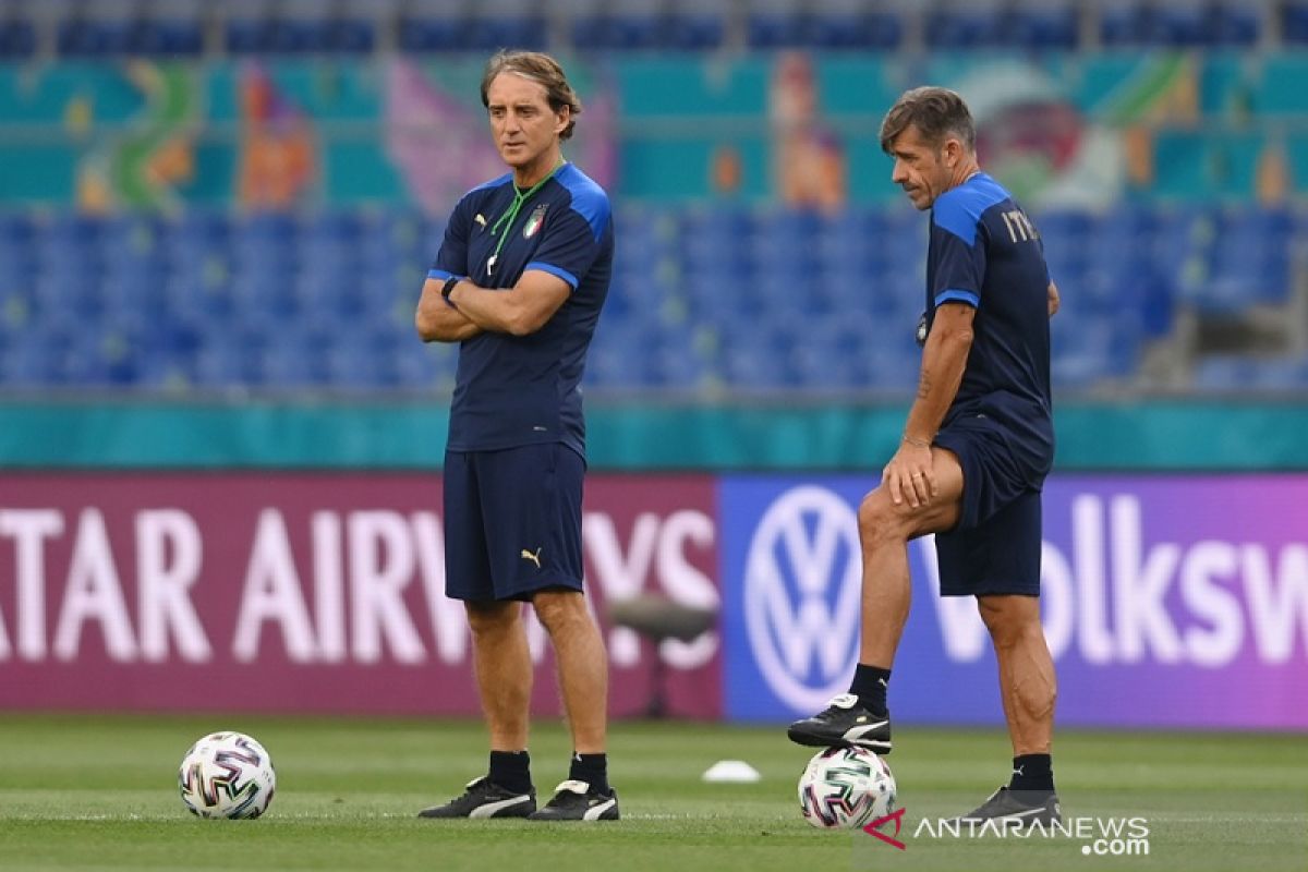 Mancini targetkan Italia capai semifinal Euro 2020, tampil menghibur di laga pembukaan