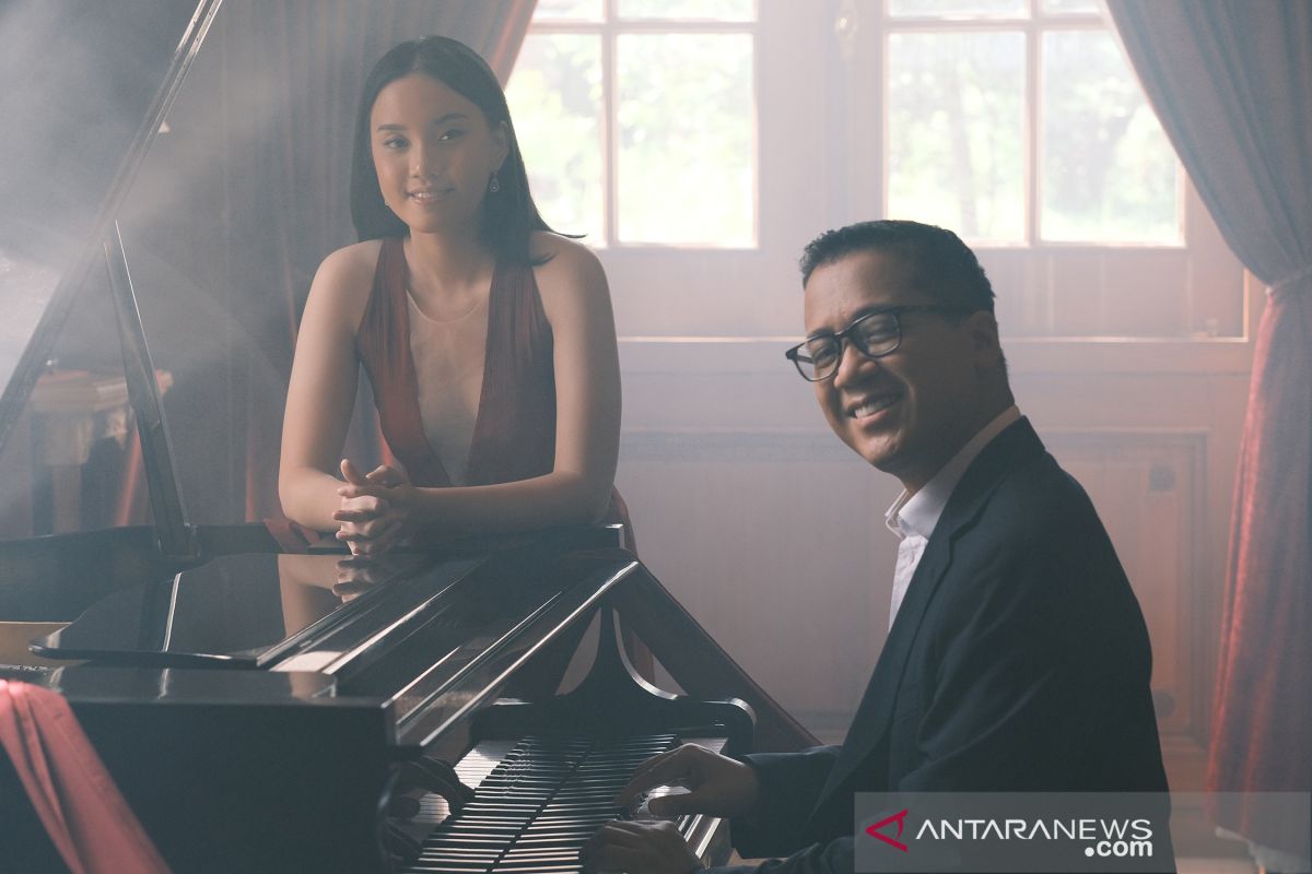 Amanda Fedora kolaborasi bareng Andi Rianto di lagu bertajuk 