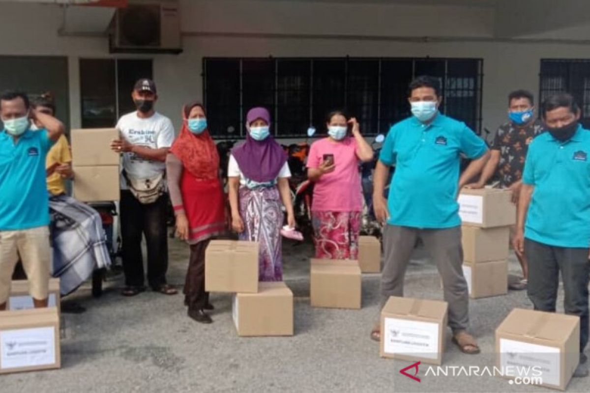 KBRI dan KAHMI salurkan logistik ke WNI terdampak"lockdown" di Kuala Lumpur