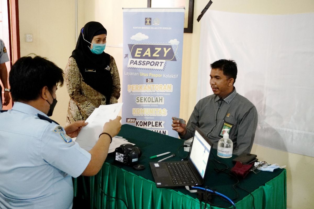 Jemput bola, Imigrasi gelar eazy passport di Pengadilan Negeri Sibolga