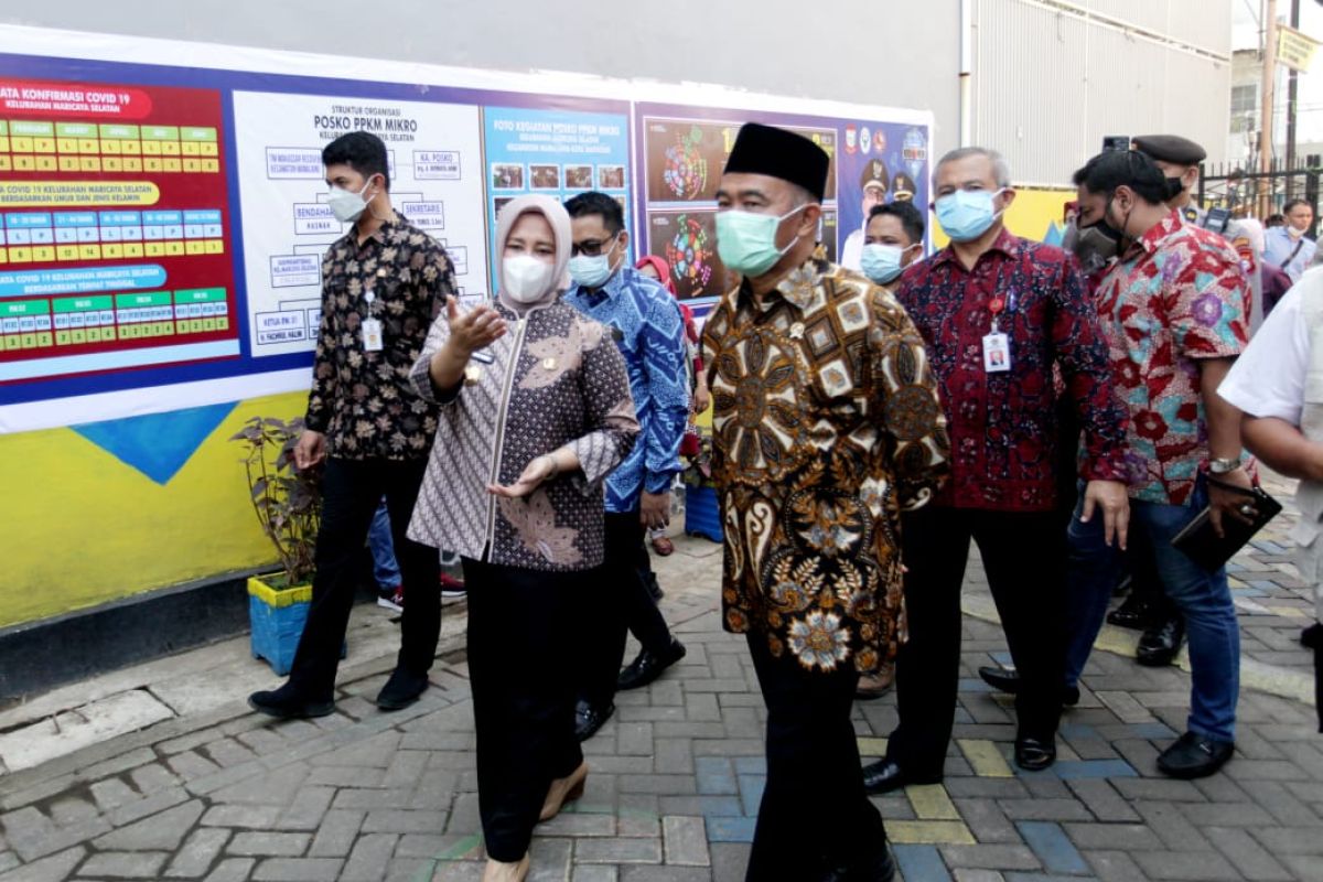 Menko PMK mengapresiasi upaya Pemkot Makassar tekan laju COVID-19