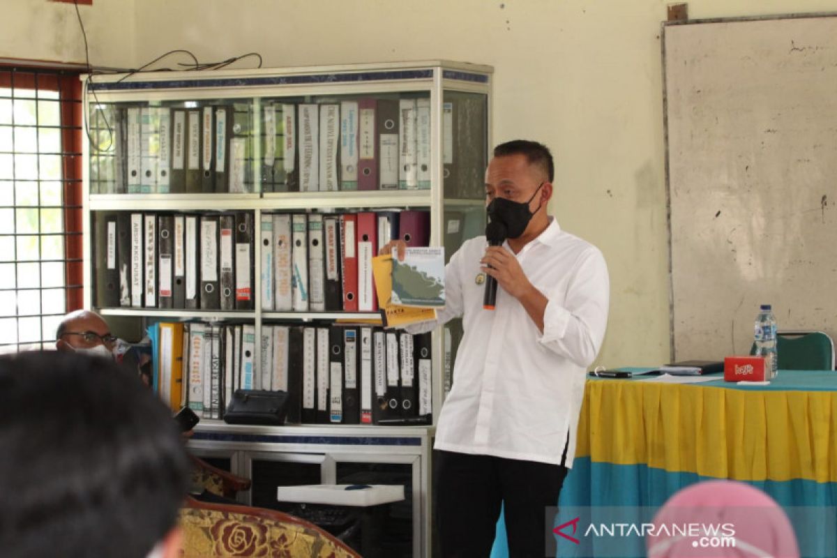 Buntut munculnya soal ujian negatif sawit, GAPKI Riau edukasi pengajar