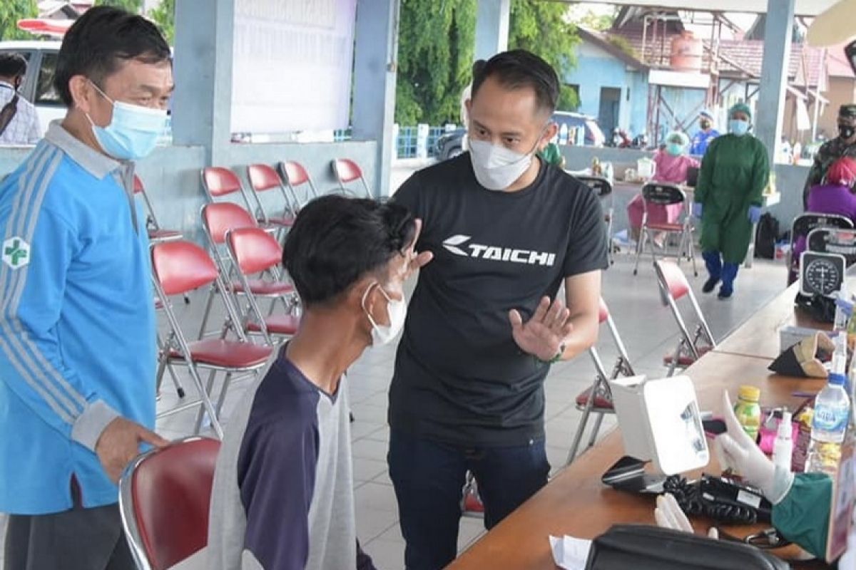 Pemkot Palangka Raya terus percepat vaksinasi guru