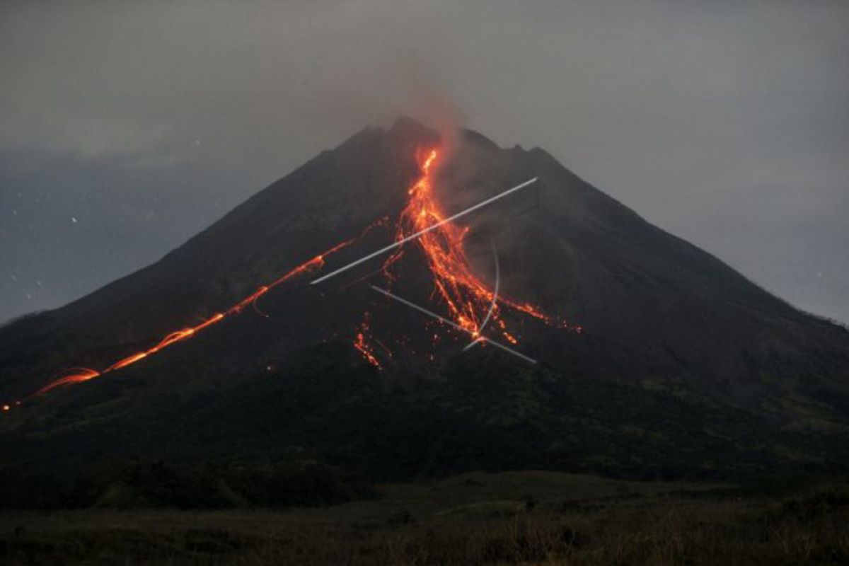 Volume kubah lava di tengah kawah Merapi mencapai 2 juta meter kubik