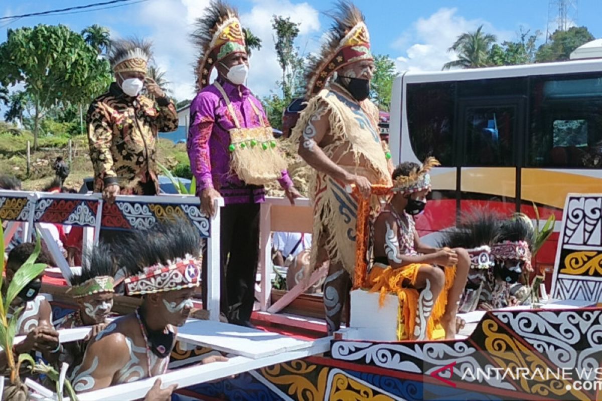 Gubernur ajak masyarakat merawat keberagaman suku di Papua Barat