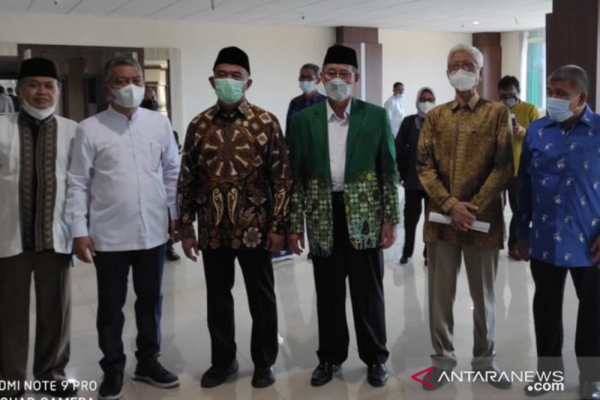 Menko PMK terpesona melihat kemewahan RS Muhammadiyah di Makassar