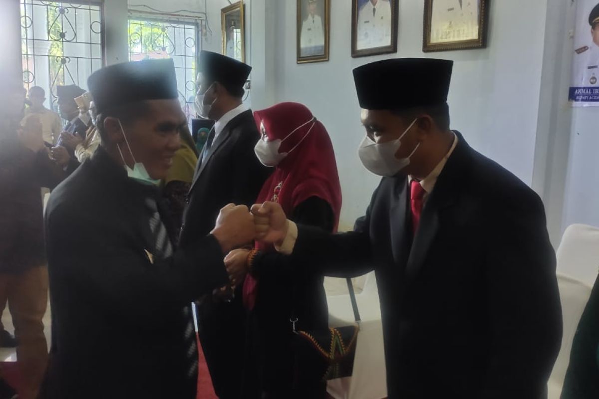 Ini harapan bupati Abdya kepada 12 pejabat eselon II yang dilantik