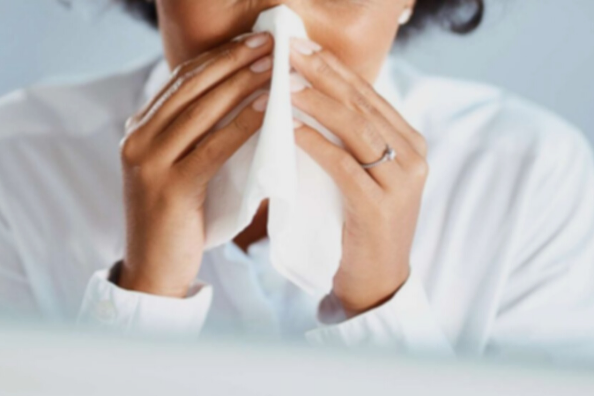 6 warna cairan hidung saat flu tentukan masalah kesehatan seseorang