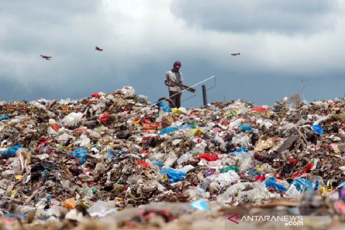 Banda Aceh produksi ratusan ton sampah per hari